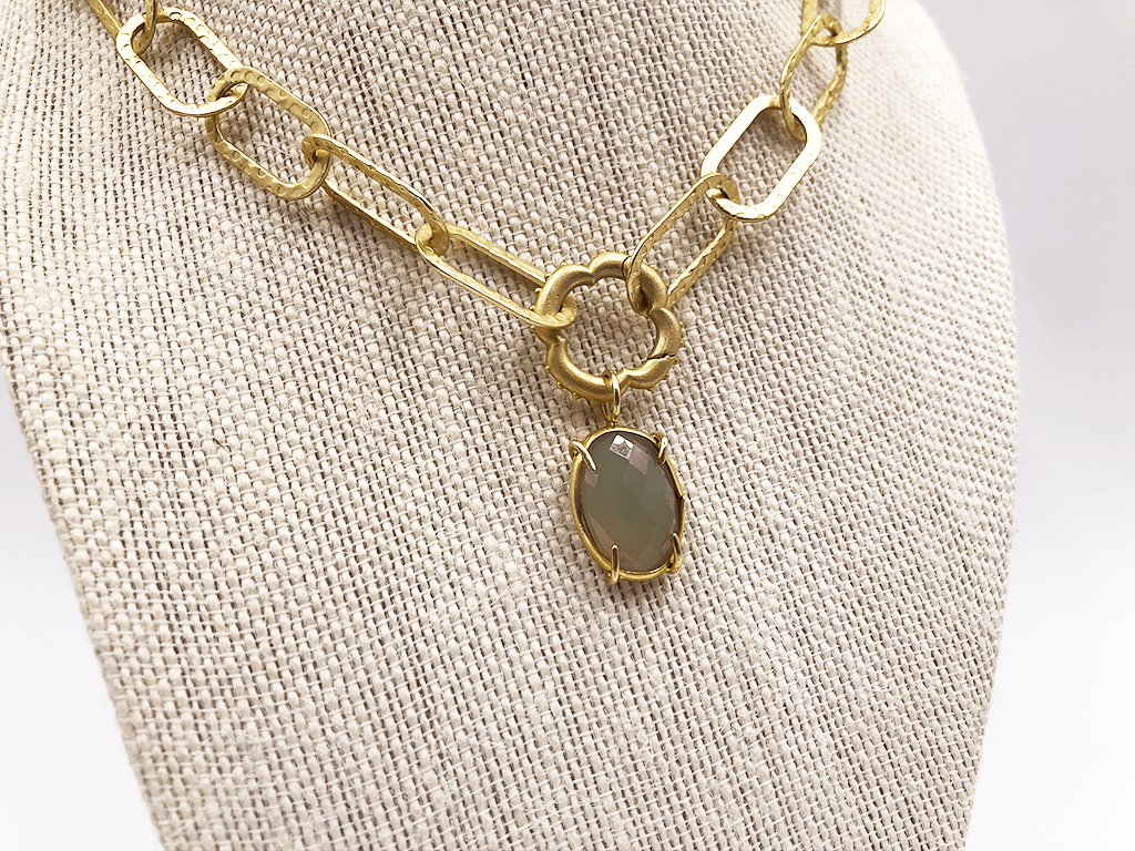 Gorgeous Infinity Collection Golden Grip