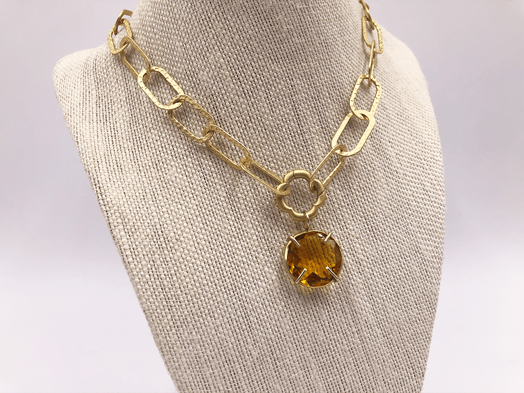 Gorgeous Infinity Collection Golden Grip
