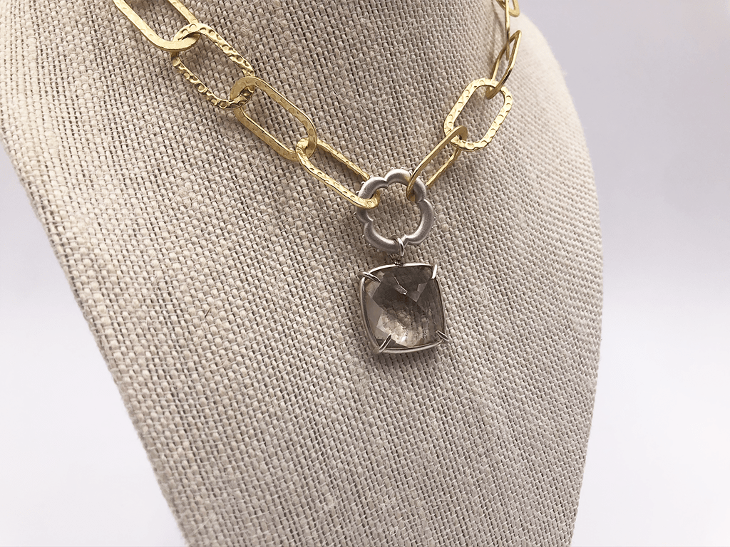 Gorgeous Infinity Collection Silver Grip