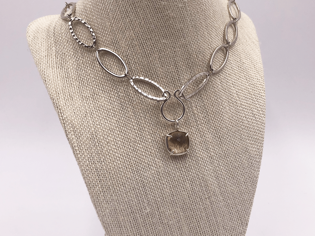 Gorgeous Infinity Collection Silver Grip