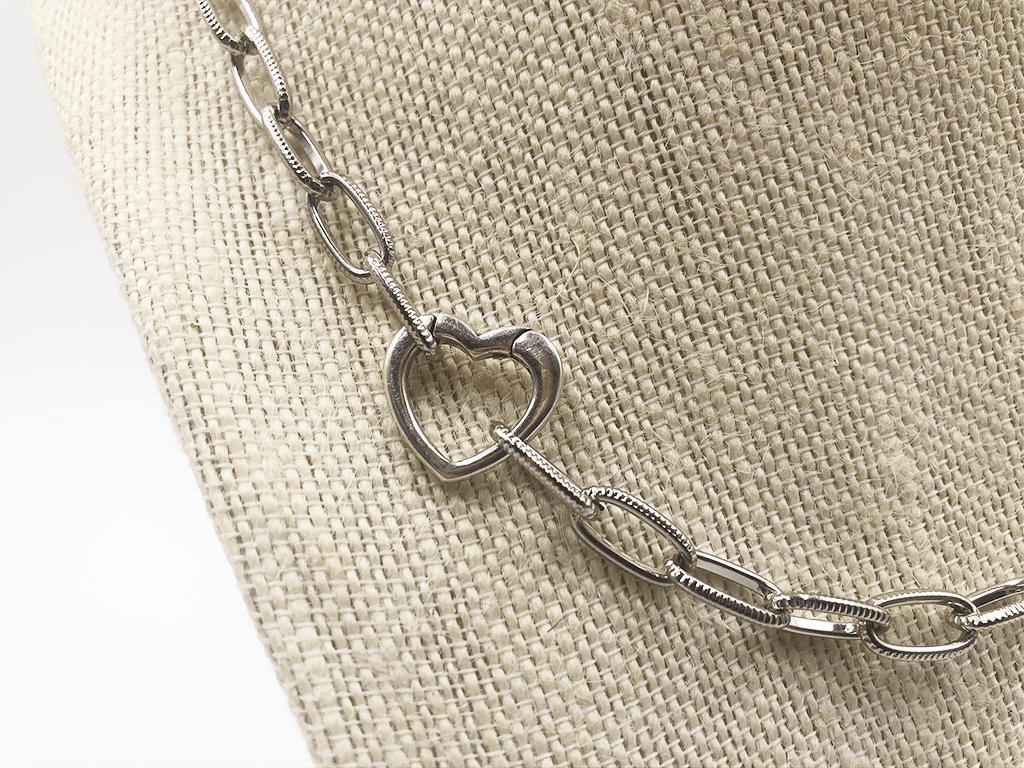 Silver Heart Closures