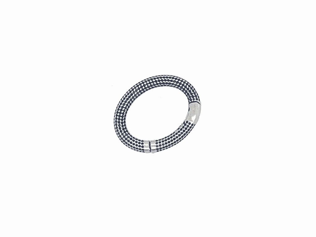 Elegant Oval Closures