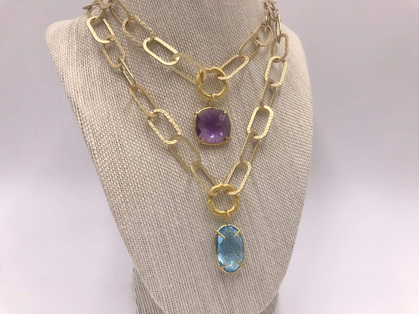 Gorgeous Infinity Collection Golden Grip
