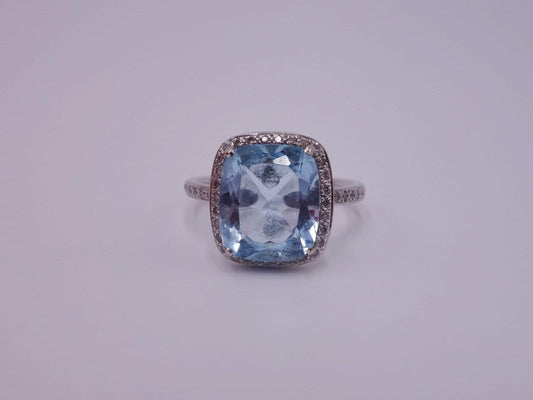 White Gold Aquamarine Ring with Pave Diamonds