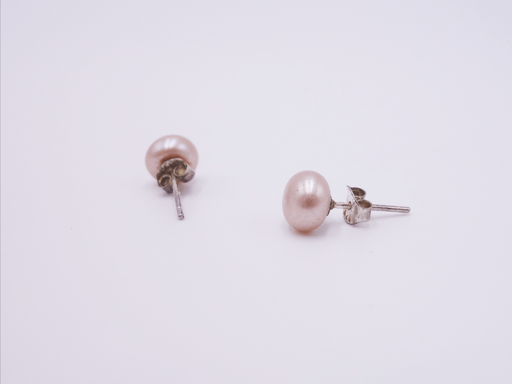Pink Pearl Earring