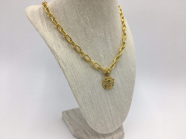 Elegant Golden Chain